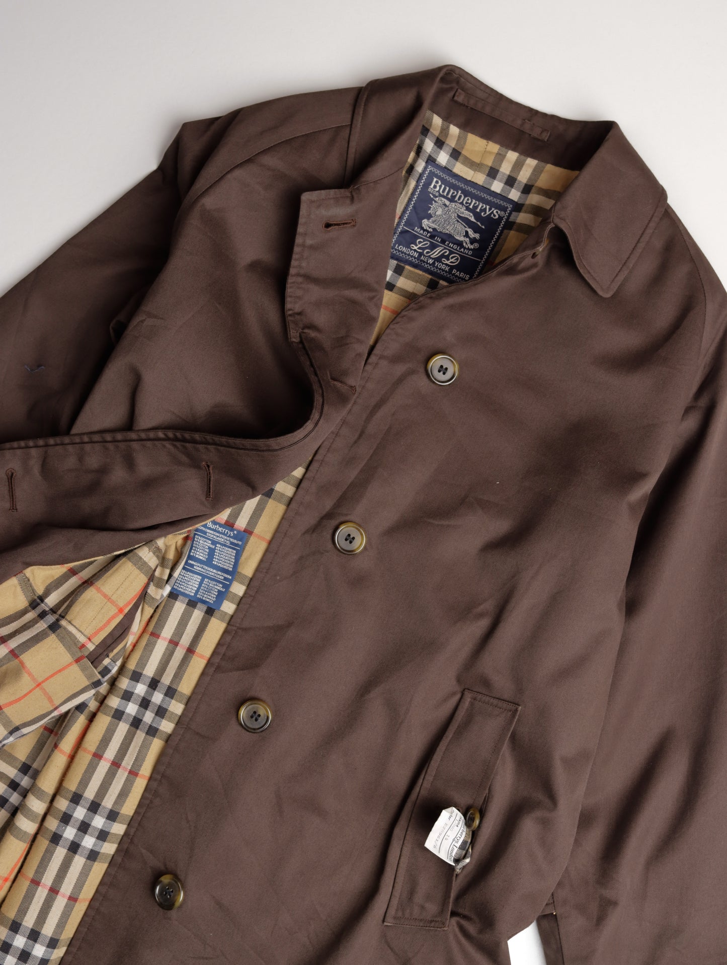 Trench ( L )