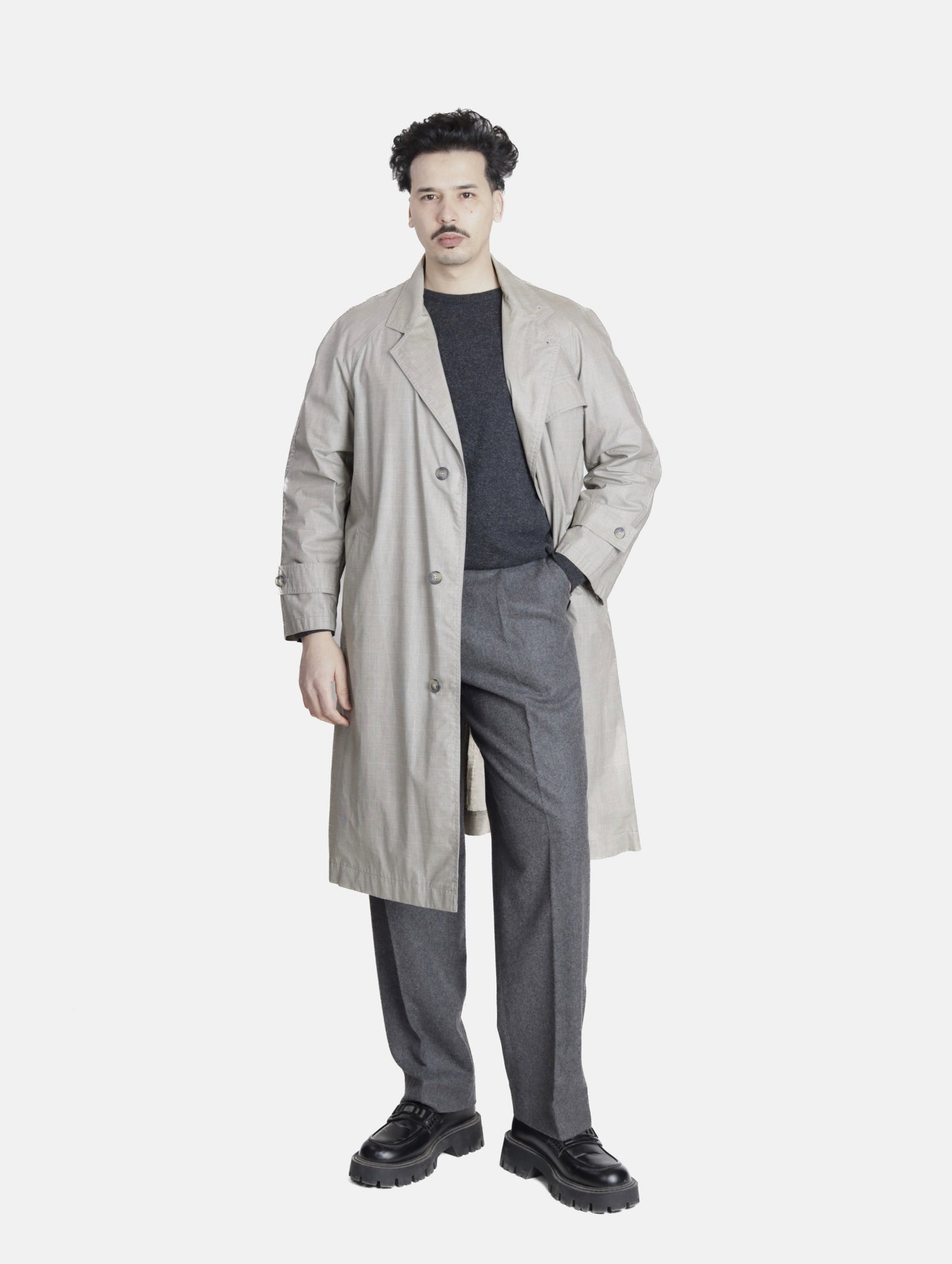 Trench ( M )