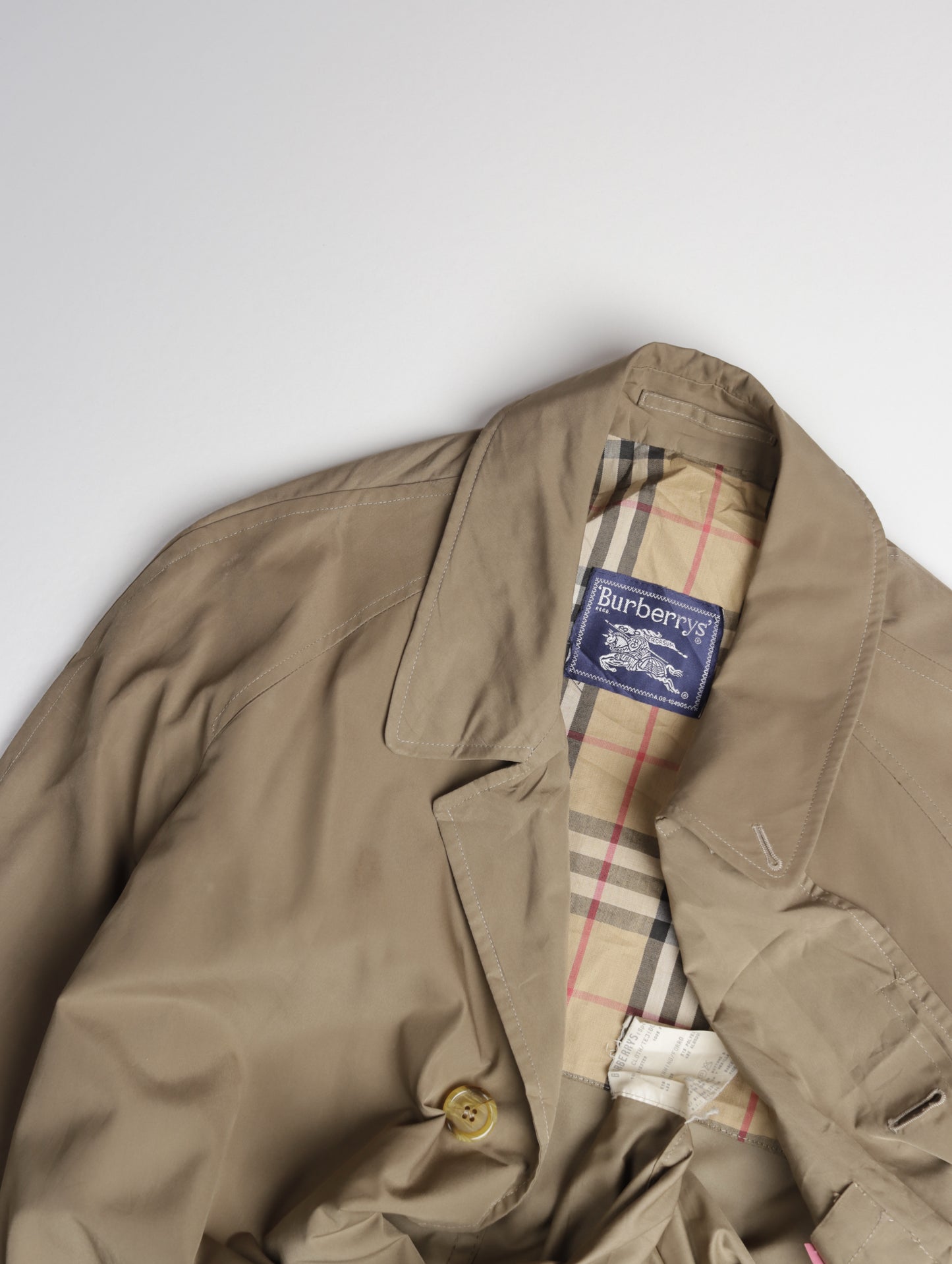 Trench ( L )