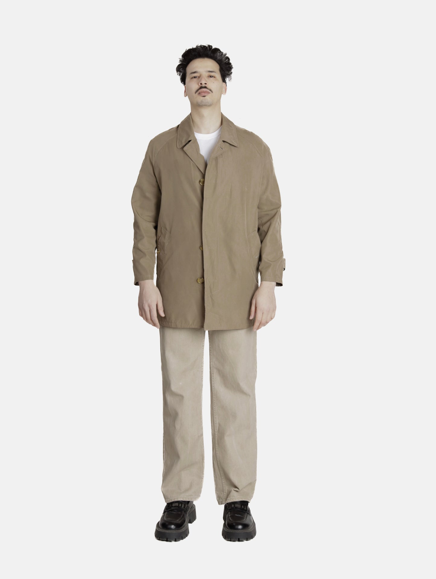 Trench ( L )